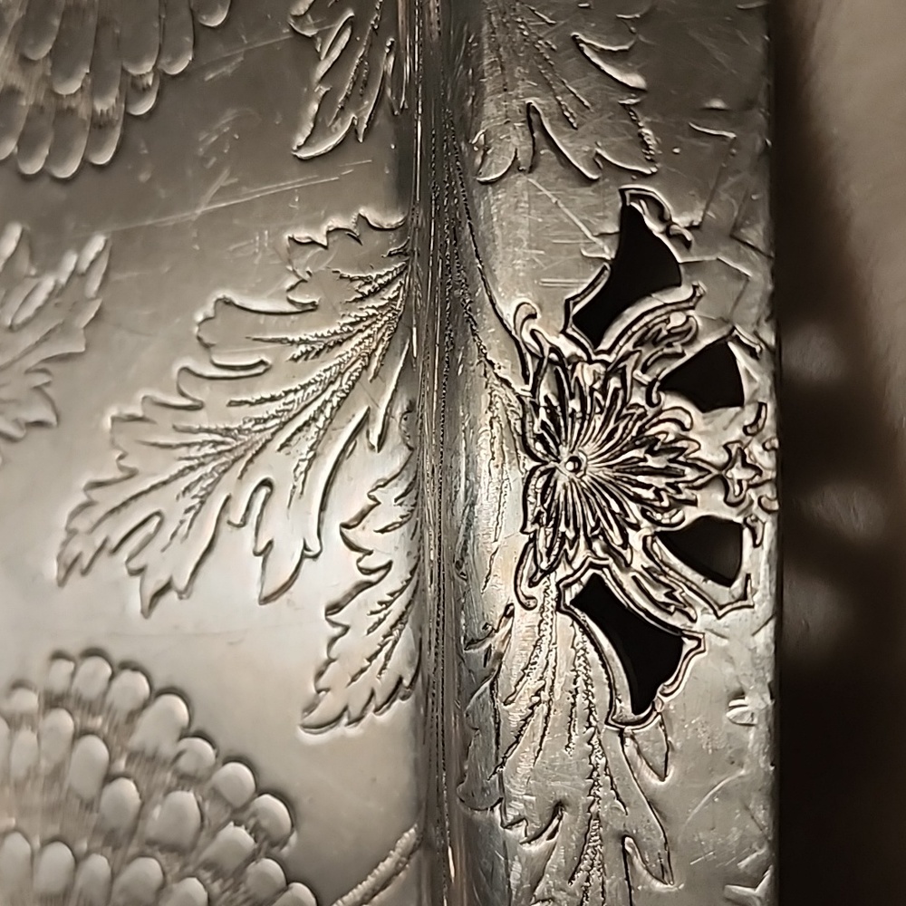 VINTAGE  FORMAN4FAMILY EMBOSSED ALUMINUM TRAY - Picture 2 of 7